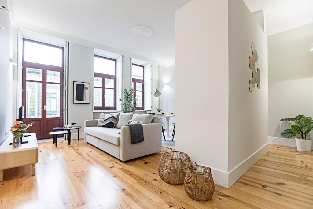Historical Sunny Marques - With Ac! Apartament